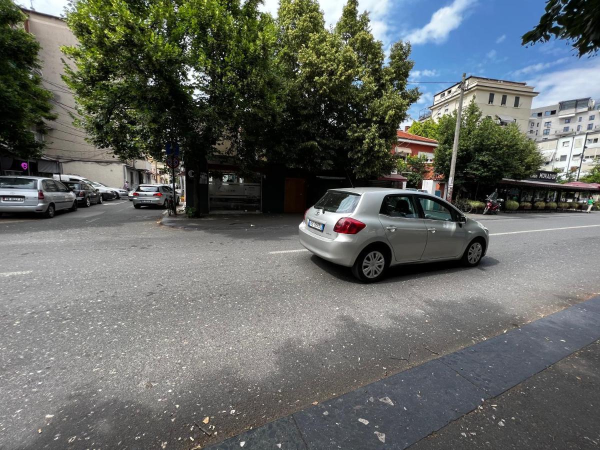 Boulevard Apartment Τίρανα Εξωτερικό φωτογραφία